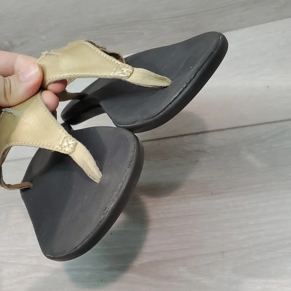 Olukai Eheu Girls Outdoor Thong Leather Ankle Strap Sandals Flats shoes sz G1